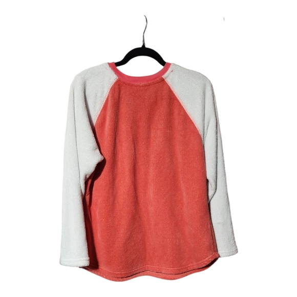 DONATED Sanrio Hello Kitty Cuter Than Cute Fuzzy Pajama Set Size Large GUC - Picture 2 of 6